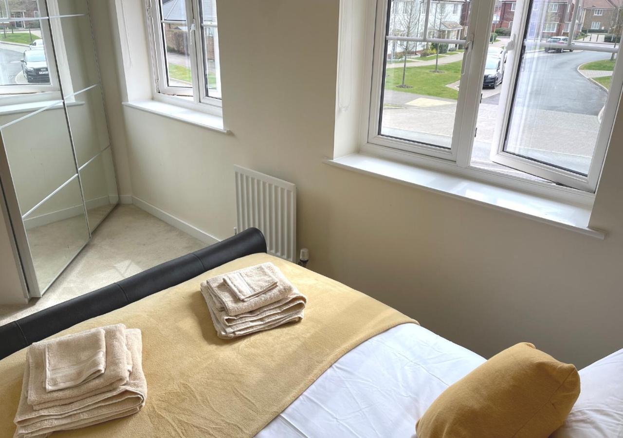 Ashford Holiday Home Sleeps 6 Free Parking Wifi 韦尔斯布罗斯 外观 照片