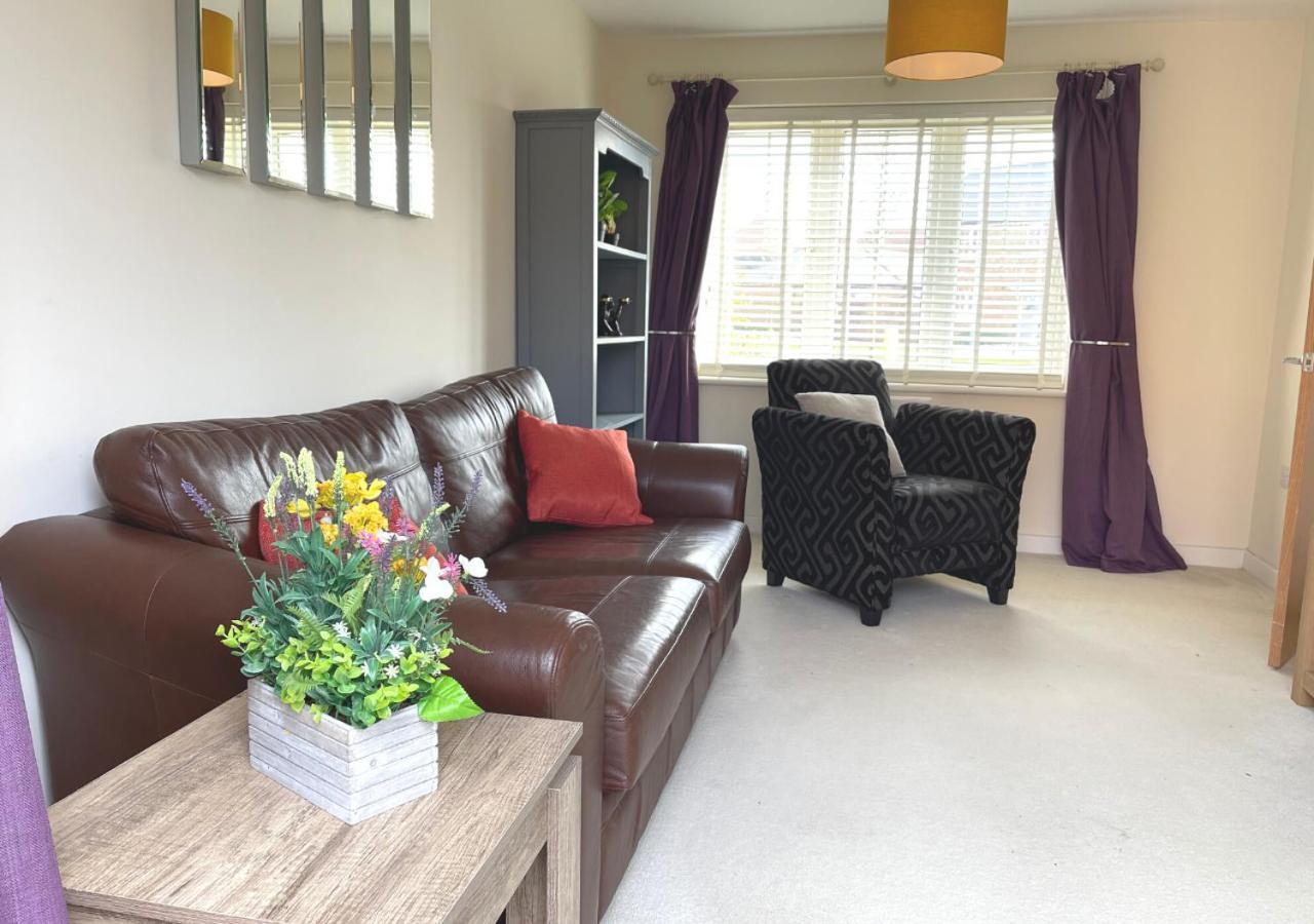 Ashford Holiday Home Sleeps 6 Free Parking Wifi 韦尔斯布罗斯 外观 照片