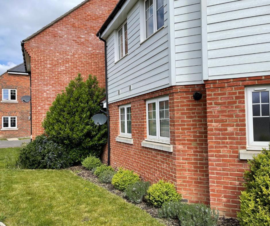 Ashford Holiday Home Sleeps 6 Free Parking Wifi 韦尔斯布罗斯 外观 照片